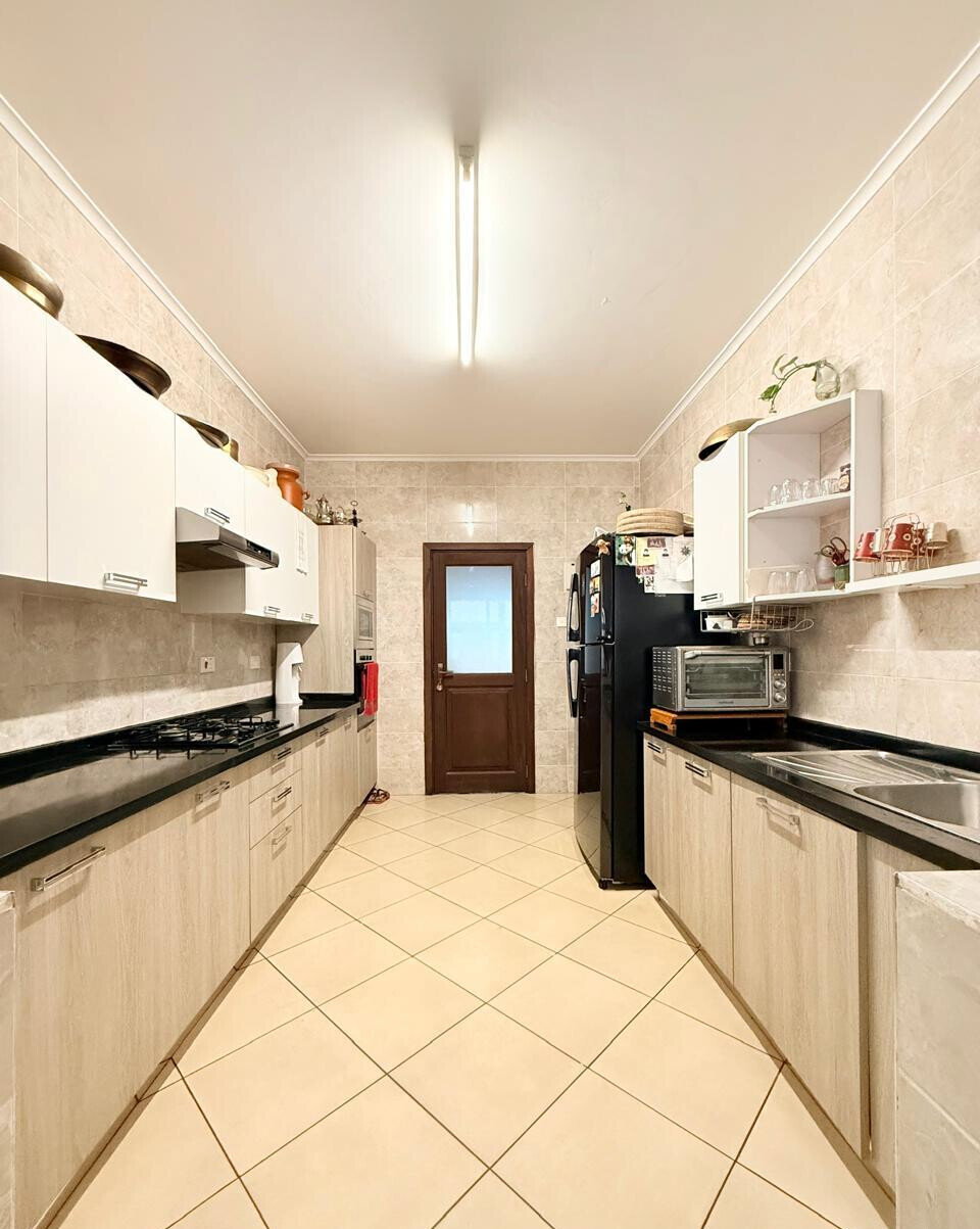 3BR All-Ensuite with Heated Pool & Pet-Friendly Policy - Spring Valley