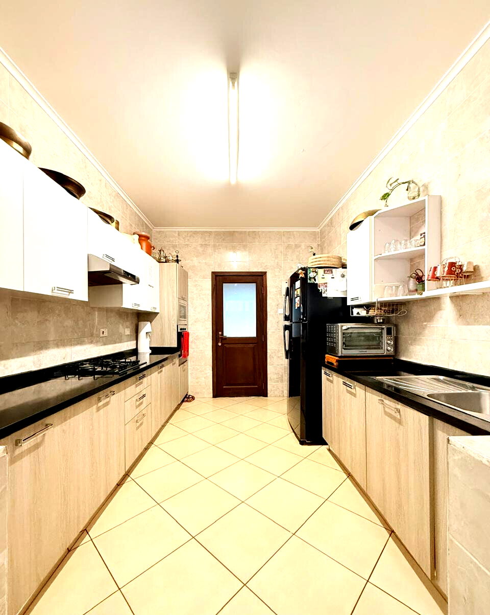 3BR All-Ensuite with Heated Pool & Pet-Friendly Policy - Spring Valley