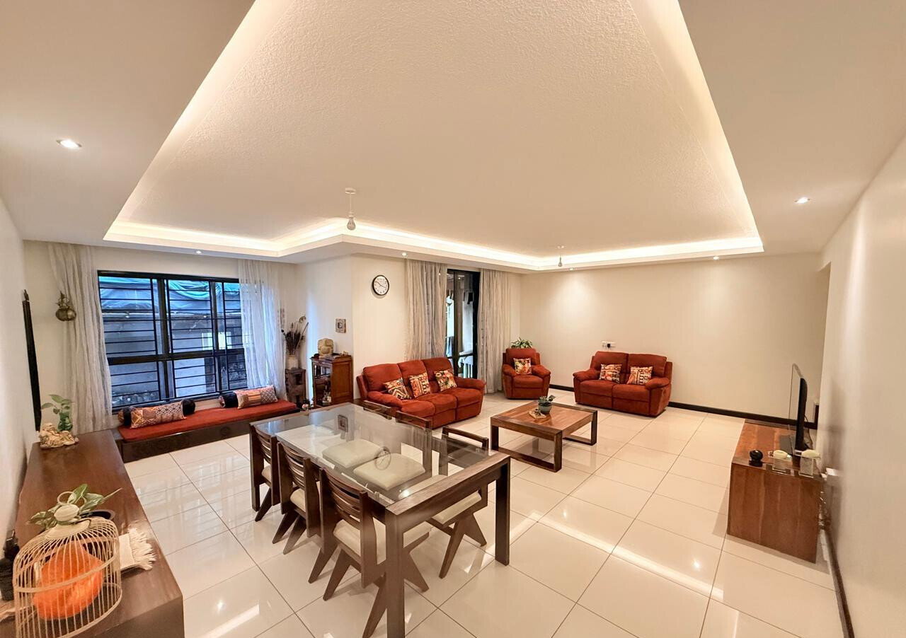 3BR All-Ensuite with Heated Pool & Pet-Friendly Policy - Spring Valley