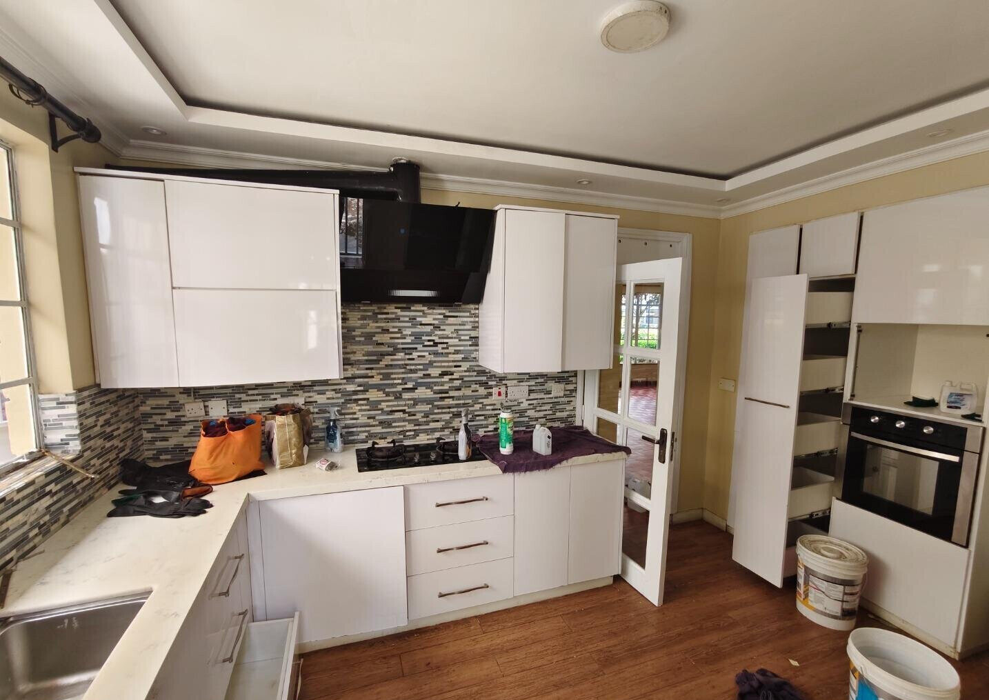 5-Ensuite Townhouse with Fireplace & DSQ - Lavington