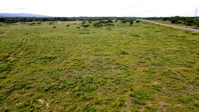 Prime 1 Acre Ewuaso Touching Tarmac at 3m - Image 8