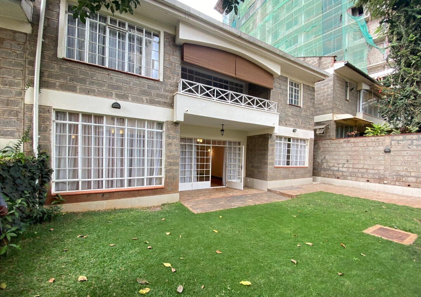 Newly Renovated 5-Bed Townhouse with Staff Quarters - Riverside Drive