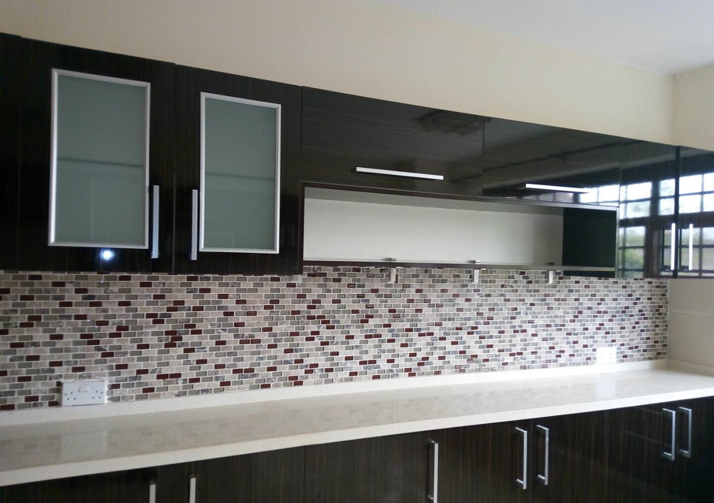4BR All-Ensuite Townhouse with Jacuzzi & Fireplace - New Runda