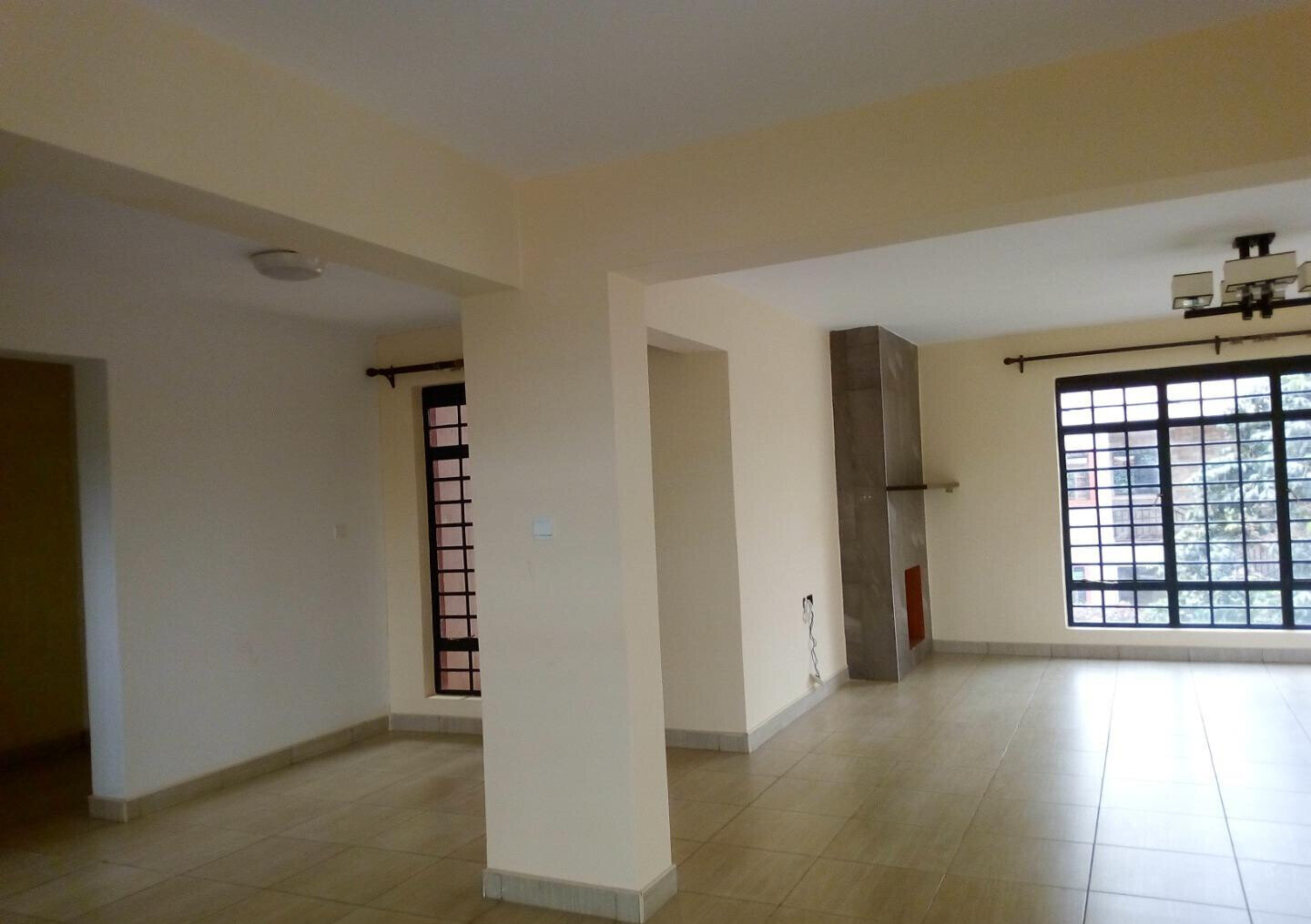 4BR All-Ensuite Townhouse with Jacuzzi & Fireplace - New Runda