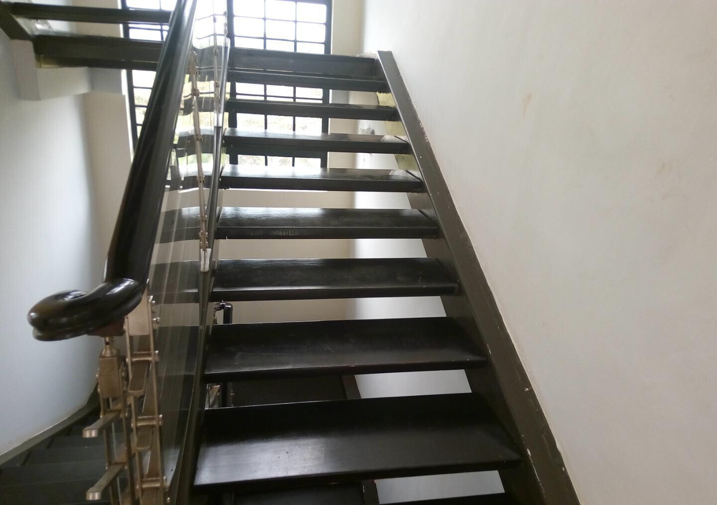4BR All-Ensuite Townhouse with Jacuzzi & Fireplace - New Runda