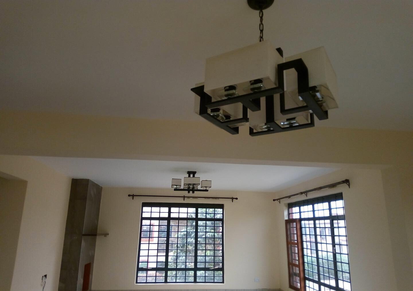 4BR All-Ensuite Townhouse with Jacuzzi & Fireplace - New Runda