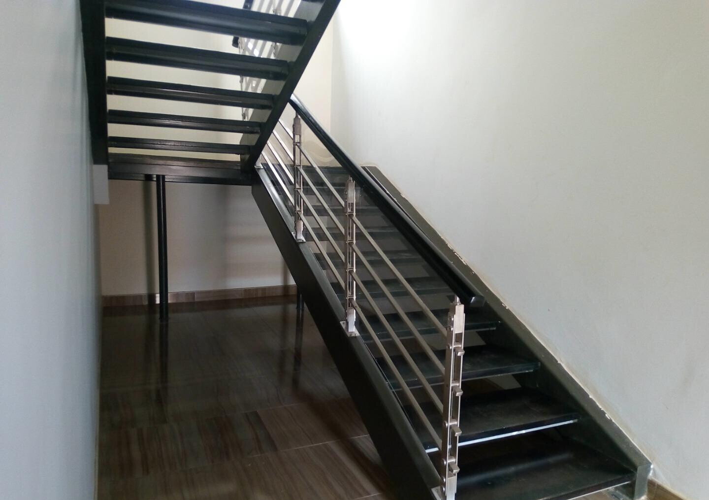 4BR All-Ensuite Townhouse with Jacuzzi & Fireplace - New Runda