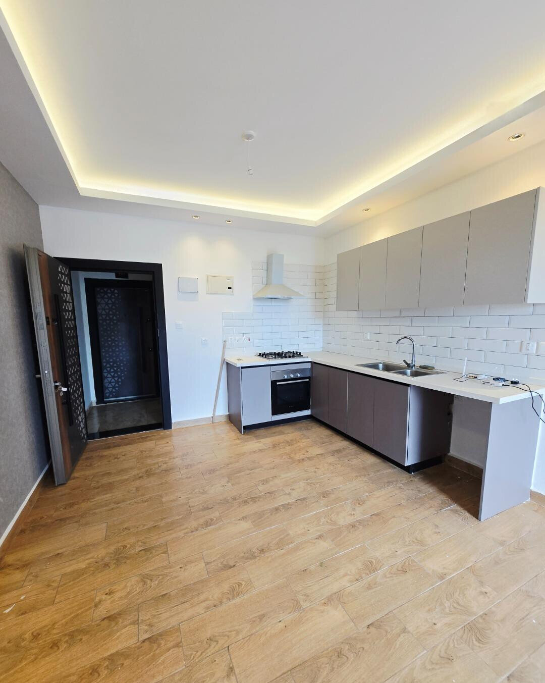 3BR Manhattan-Style Apartment with Heated Pool - Kilimani