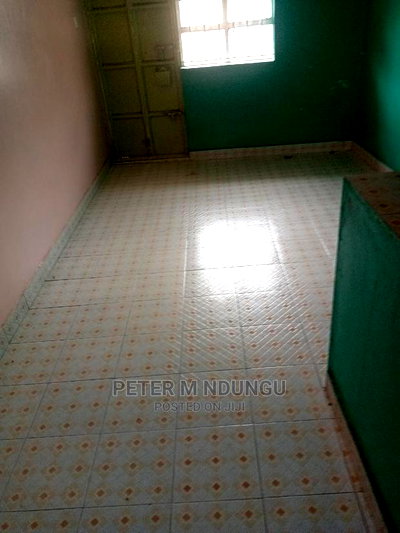 Spacious Bedsitter to Let - Image 3