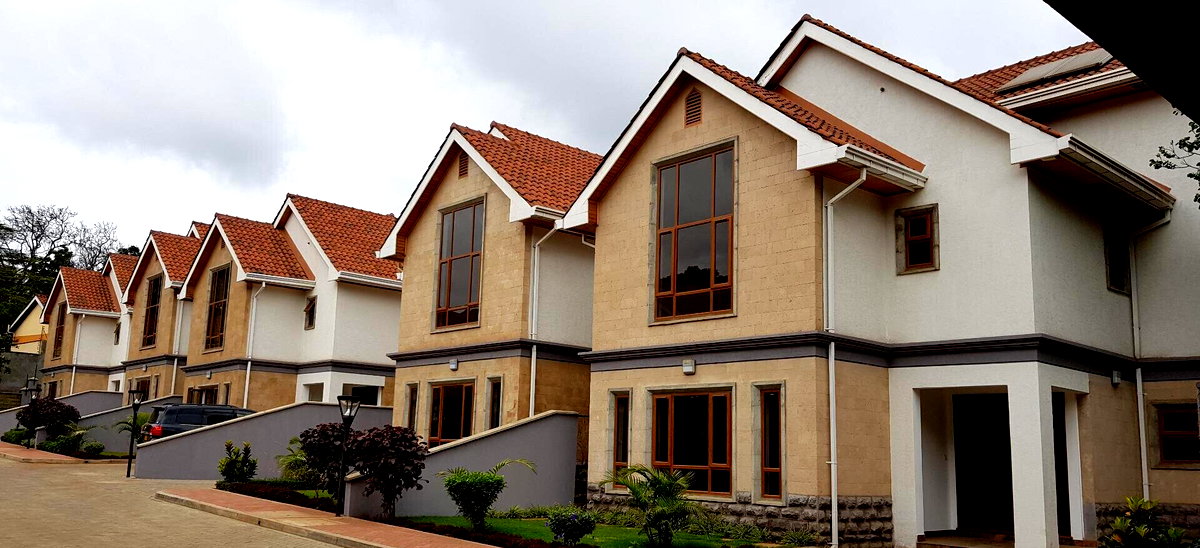 5-Ensuite Townhouse with Garden & DSQ Near Valley Arcade