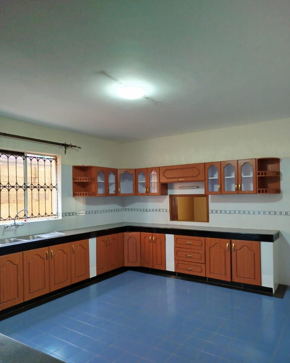 6BR Garden Home with Parking at KSh 220K