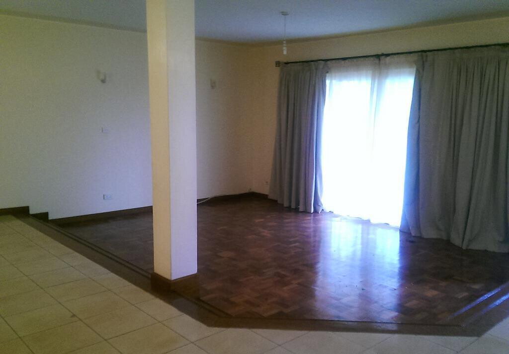 4-Ensuite Townhouse with Generator & Alarm - Westlands