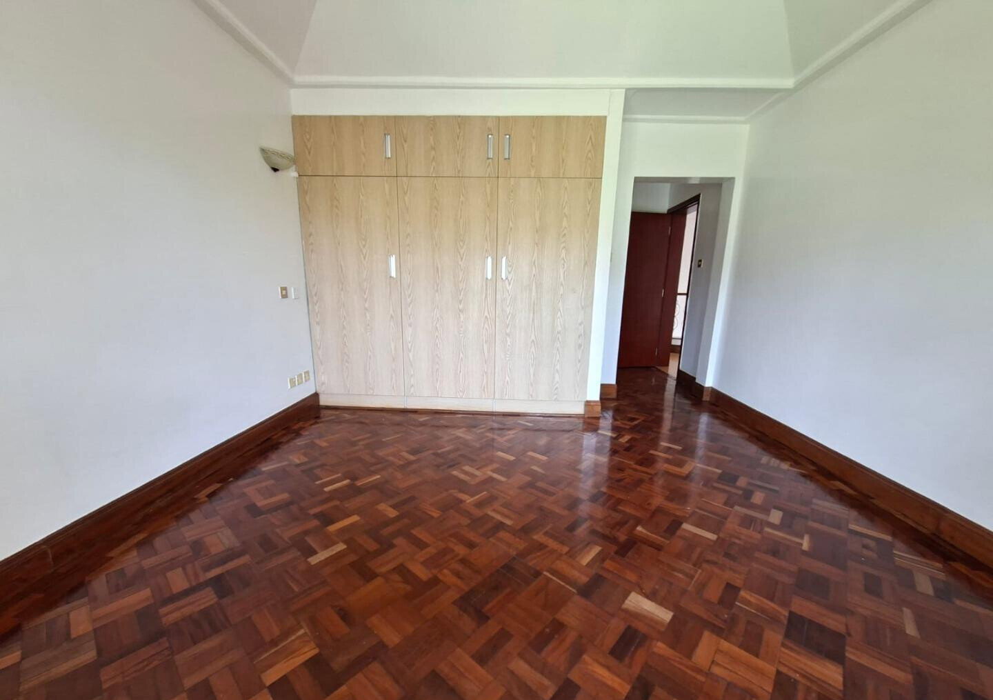 0.21 Acre 5BR Haven in Runda