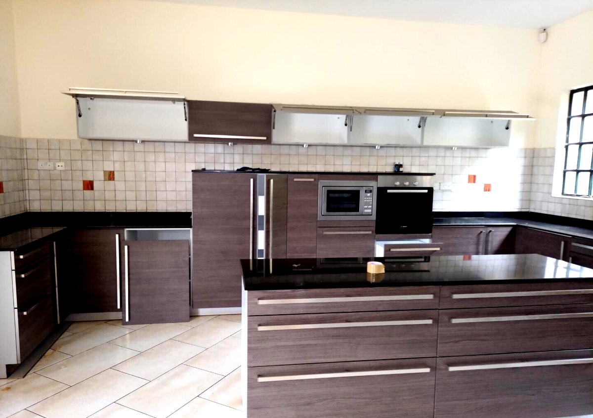 5-Ensuite Townhouse with Servant Quarter - Lower Kabete
