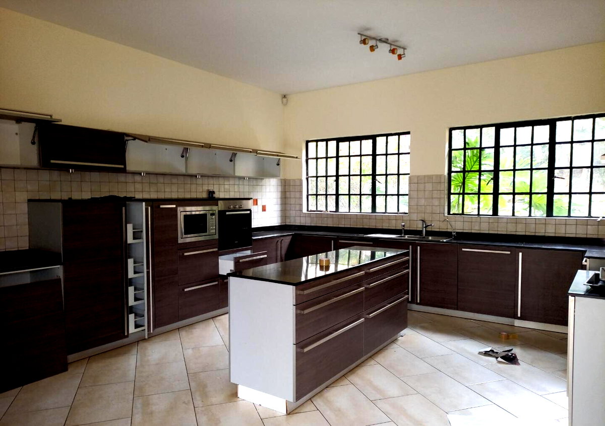 5-Ensuite Townhouse with Servant Quarter - Lower Kabete