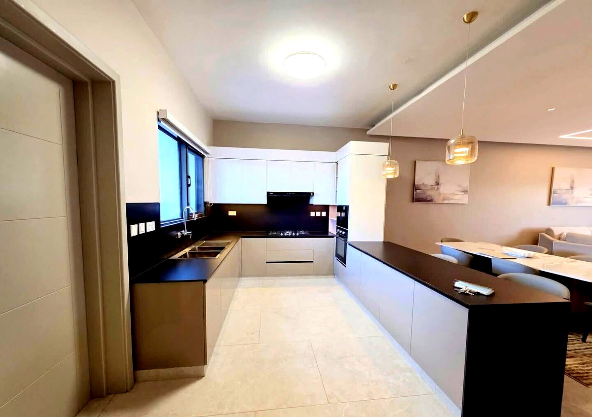 4BR Duplex & Triplex Townhouses with Rooftop Terrace – Langata