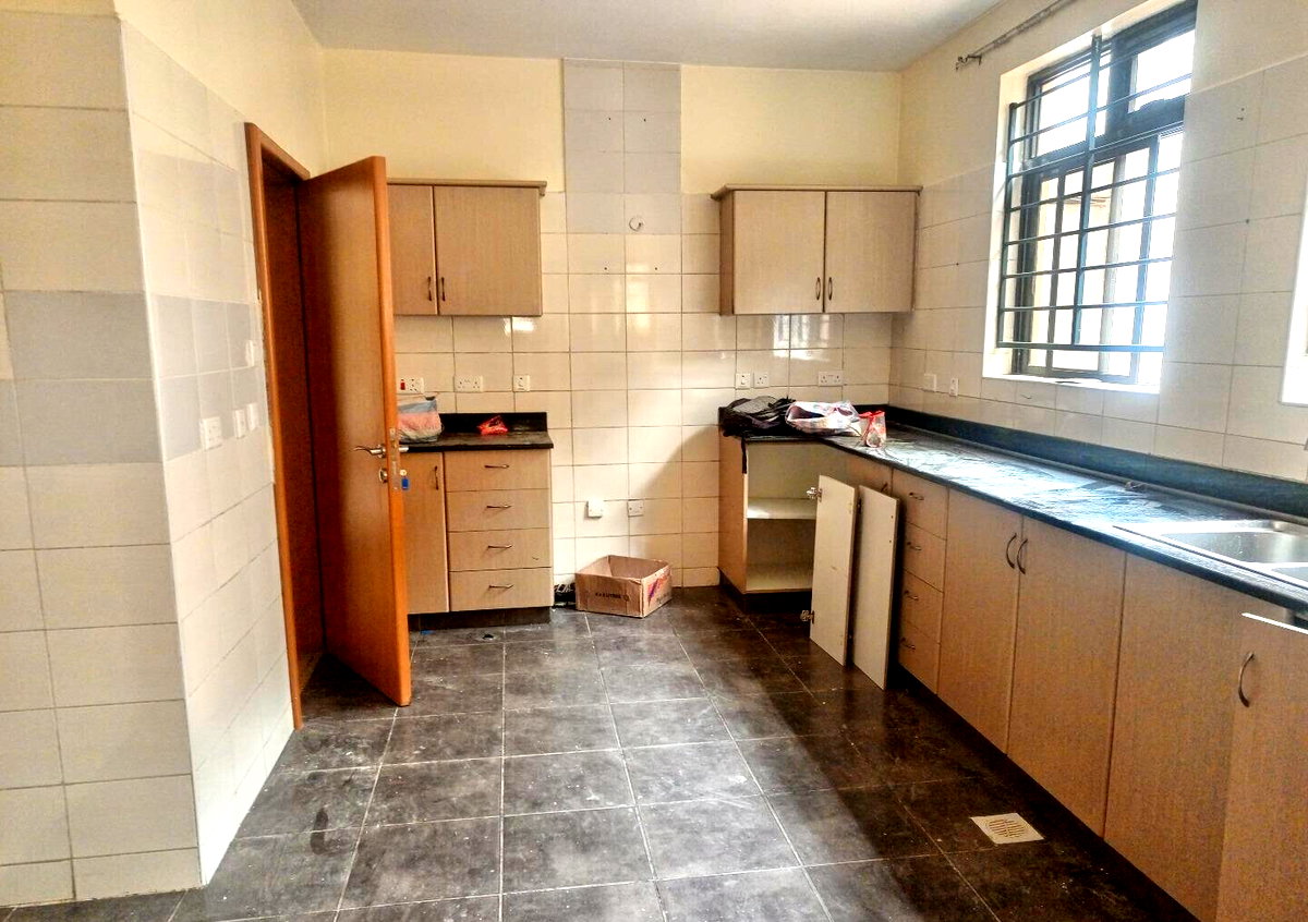 6-Ensuite Townhouse with Premium Finishes & Borehole - Lavington