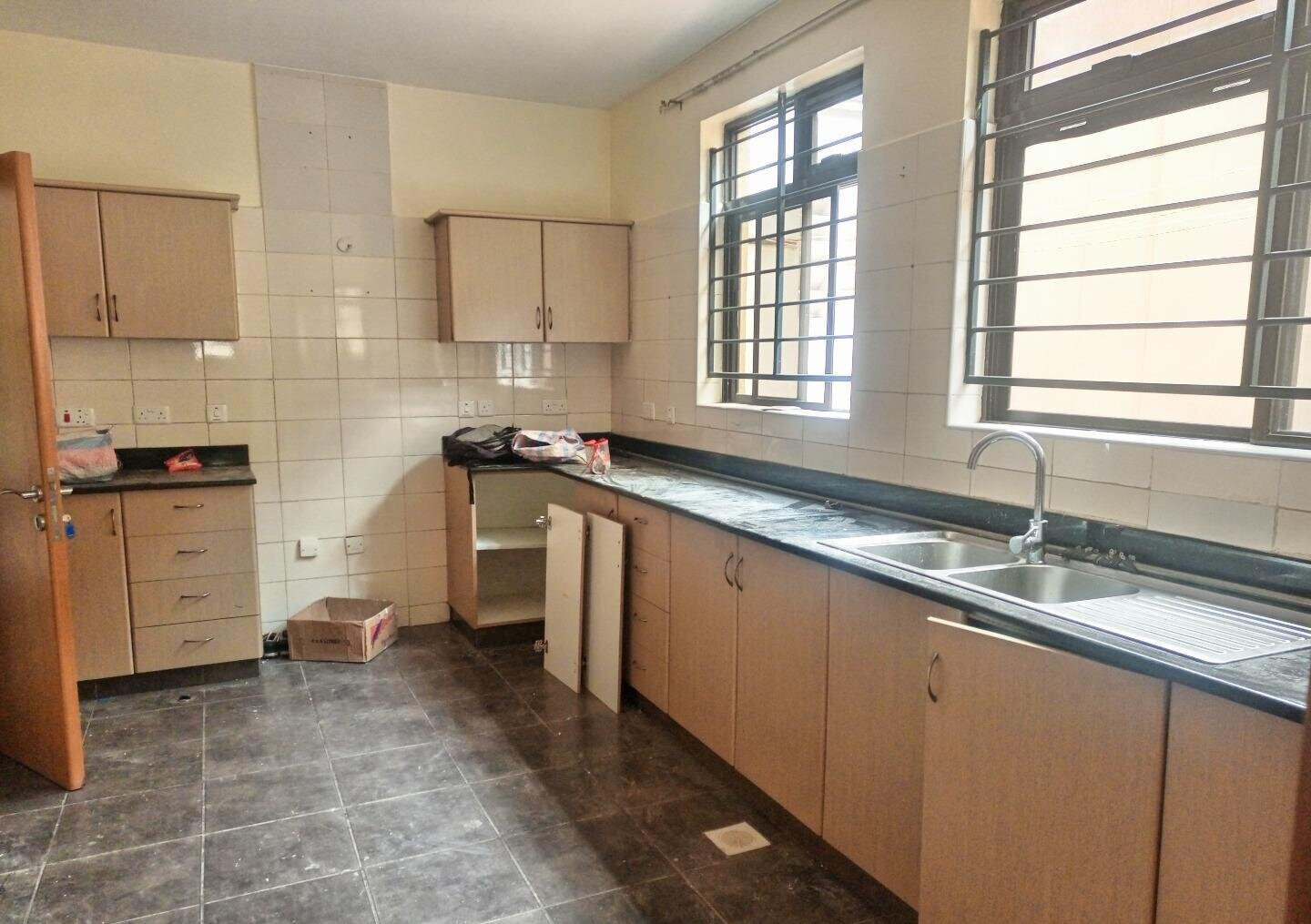 6-Ensuite Townhouse with Premium Finishes & Borehole - Lavington