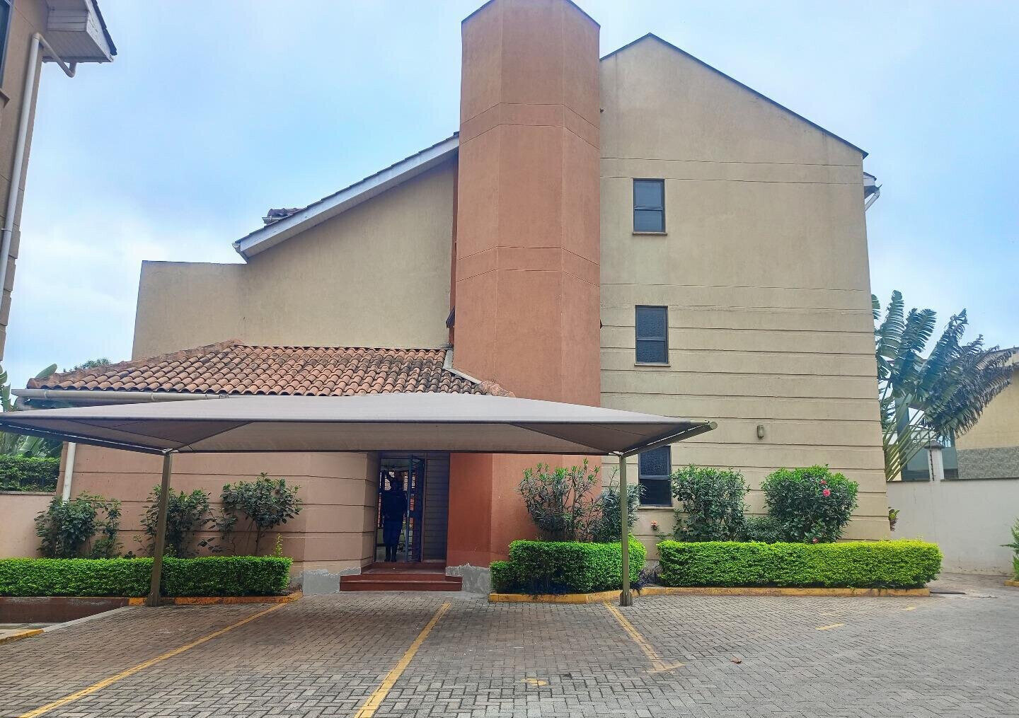 6-Ensuite Townhouse with Premium Finishes & Borehole - Lavington