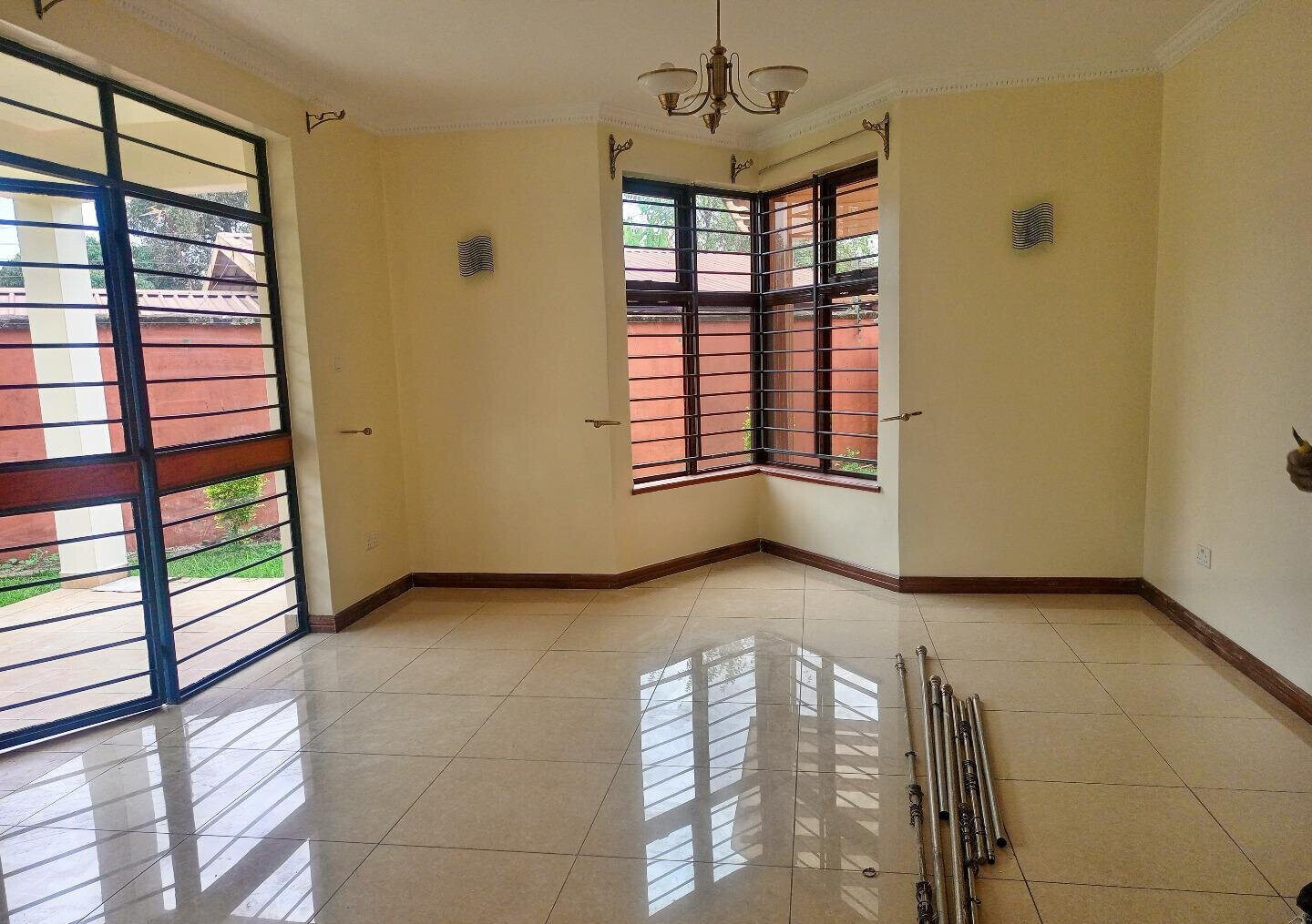 6-Ensuite Townhouse with Premium Finishes & Borehole - Lavington