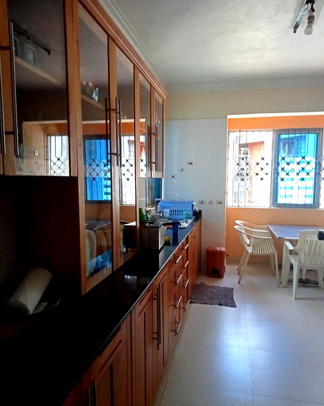 4BR Townhouse on Quarter Acre with Garden - Beach Road, Nyali