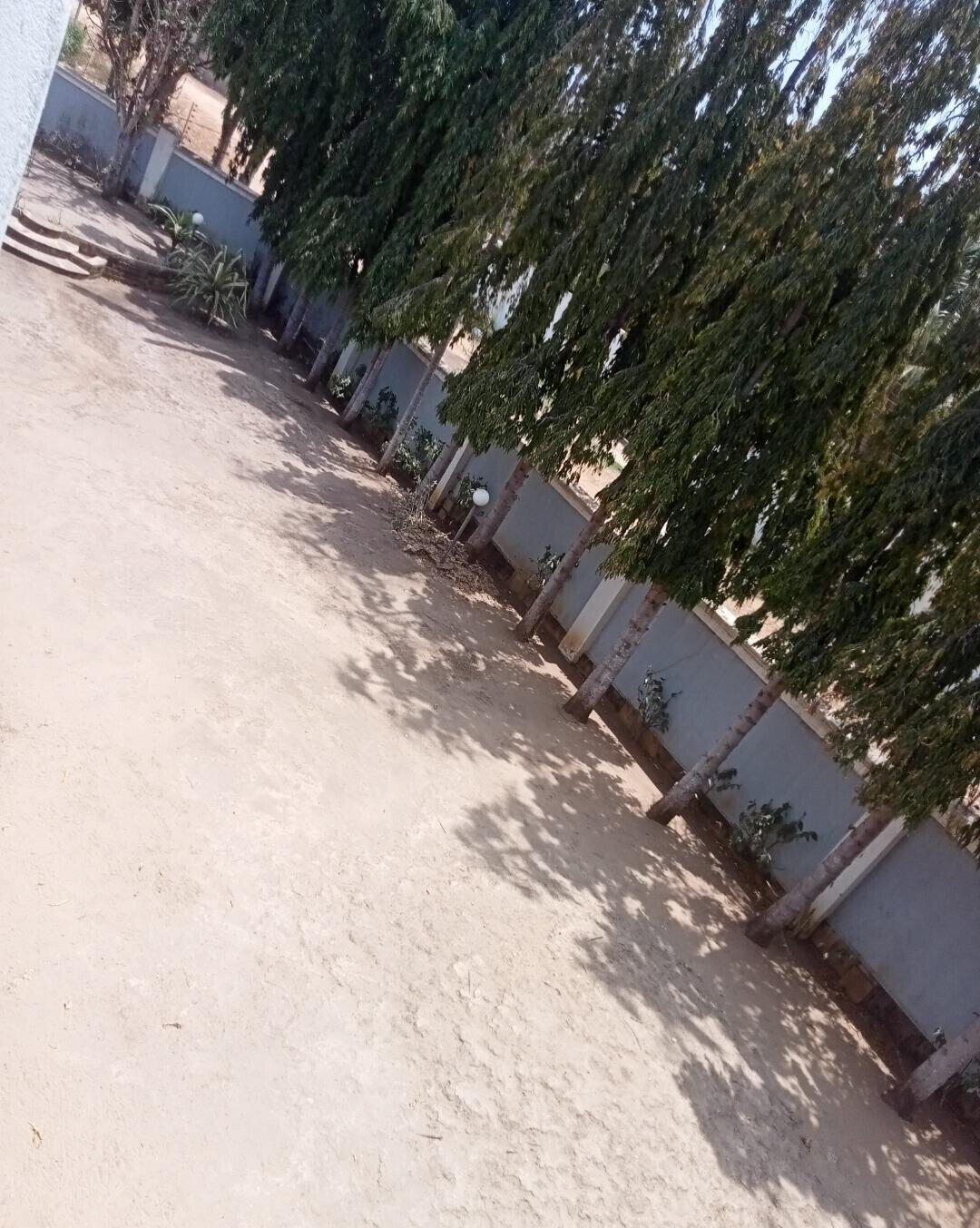 4BR Townhouse on Quarter Acre with Garden - Beach Road, Nyali