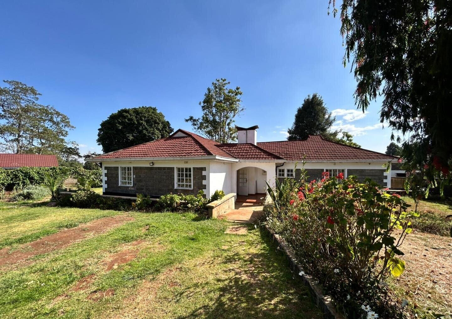 Half-Acre 4BR Farmhouse in Kiambu