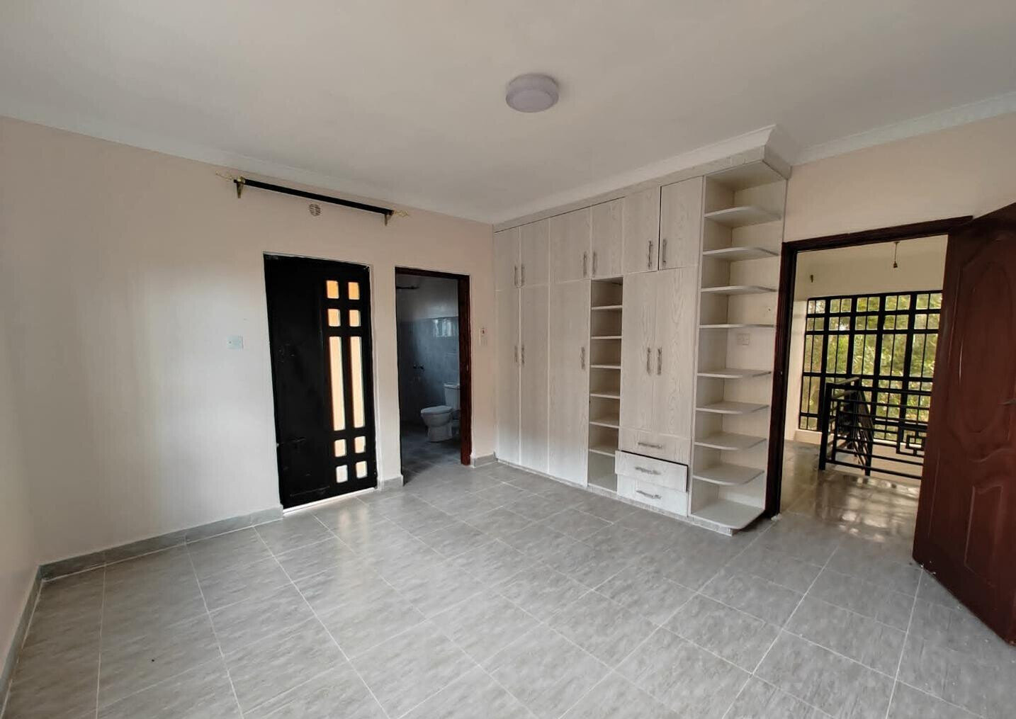 4BR Maisonette with Custom Finishes & Title Deed - Rimpa, Rongai