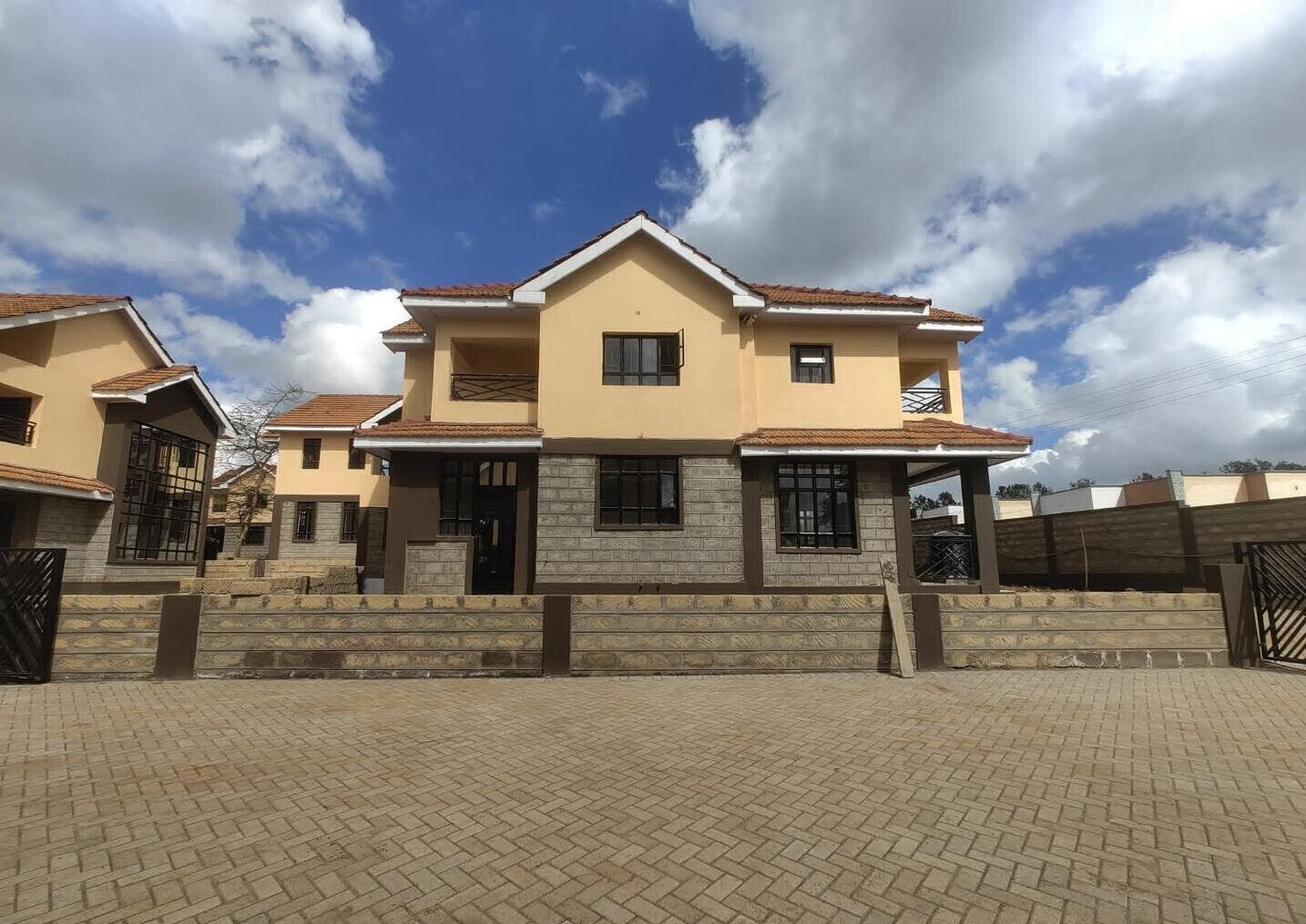 4BR Maisonette with Custom Finishes & Title Deed - Rimpa, Rongai