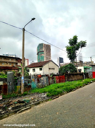 Eastleigh Prime Plot on Sale, 63*140 - Image 1