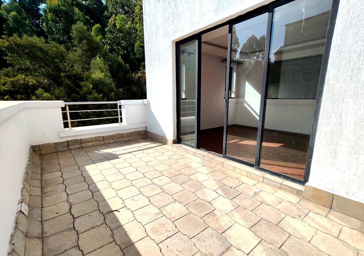4 En-Suite Townhouse with Pool, Gym & Pet-Friendly Garden - Kitisuru