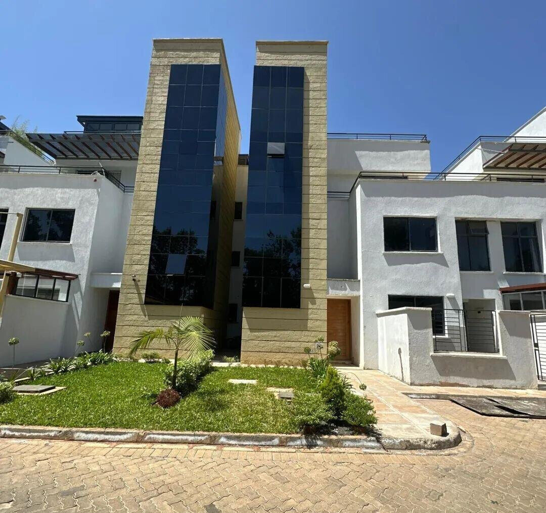 4-Ensuite Villa with DSQ & Rooftop Terrace - Lavington