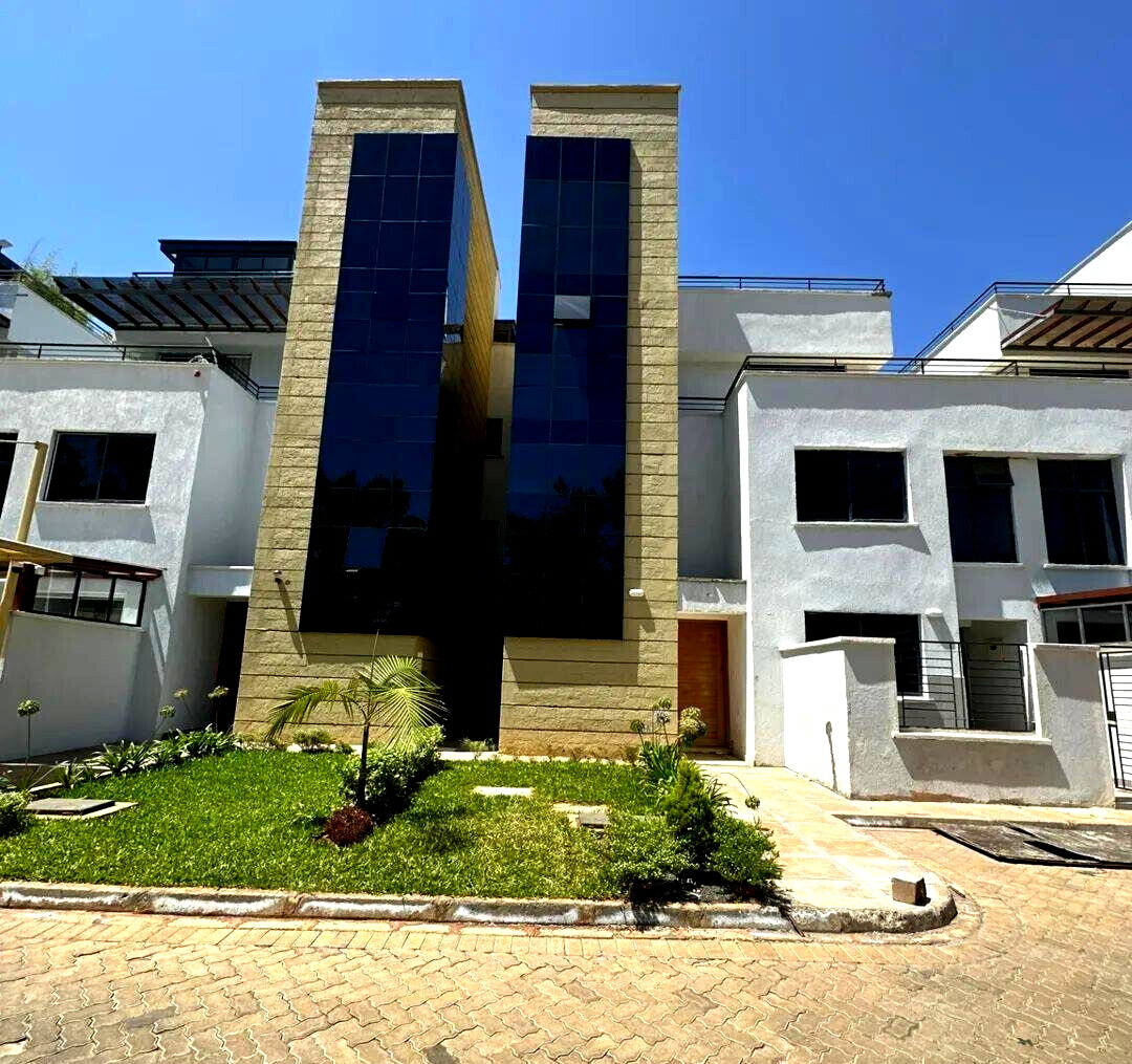 4-Ensuite Villa with DSQ & Rooftop Terrace - Lavington