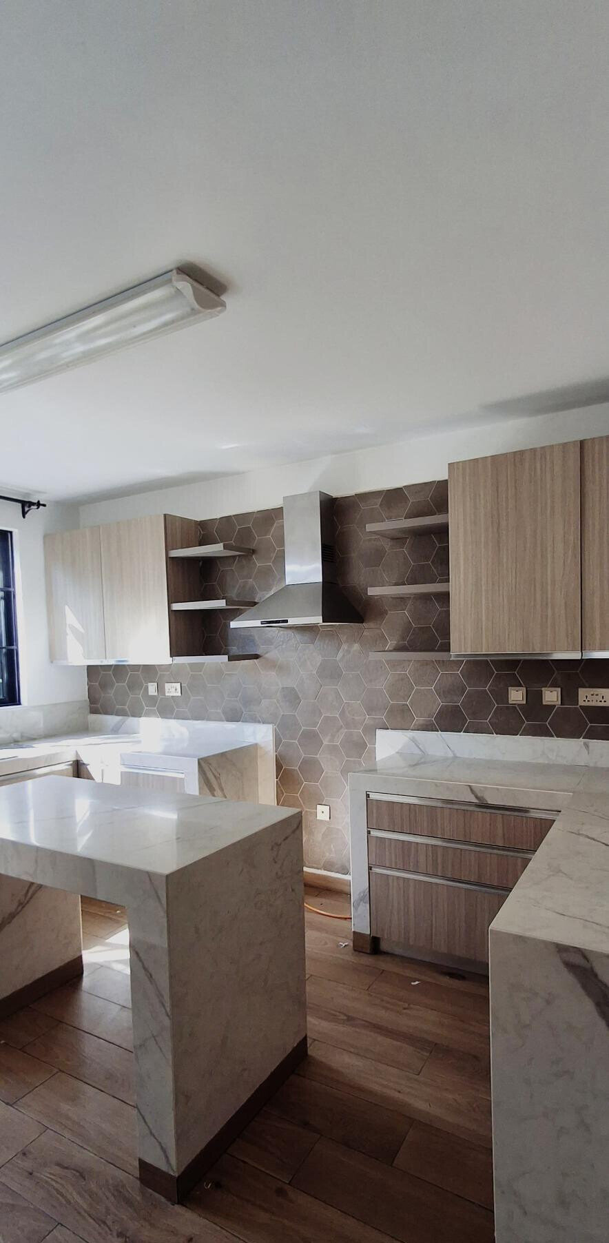 4BR Townhouse with DSQ & Pool Access - Syokimau
