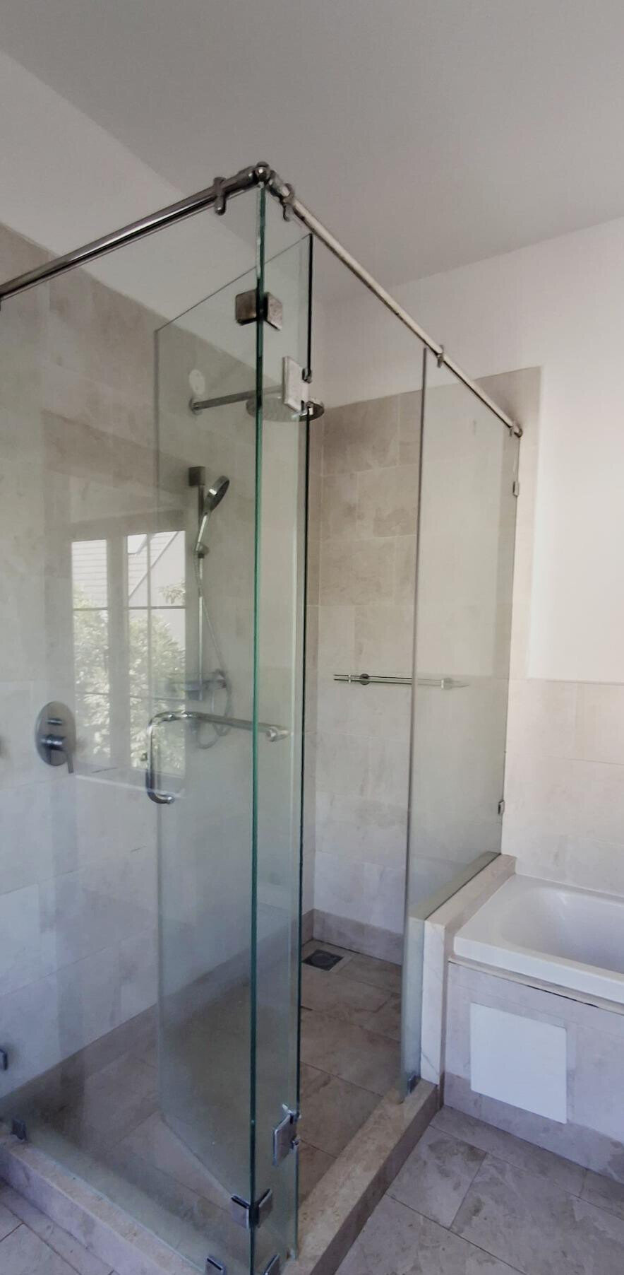 4BR Townhouse with DSQ & Pool Access - Syokimau