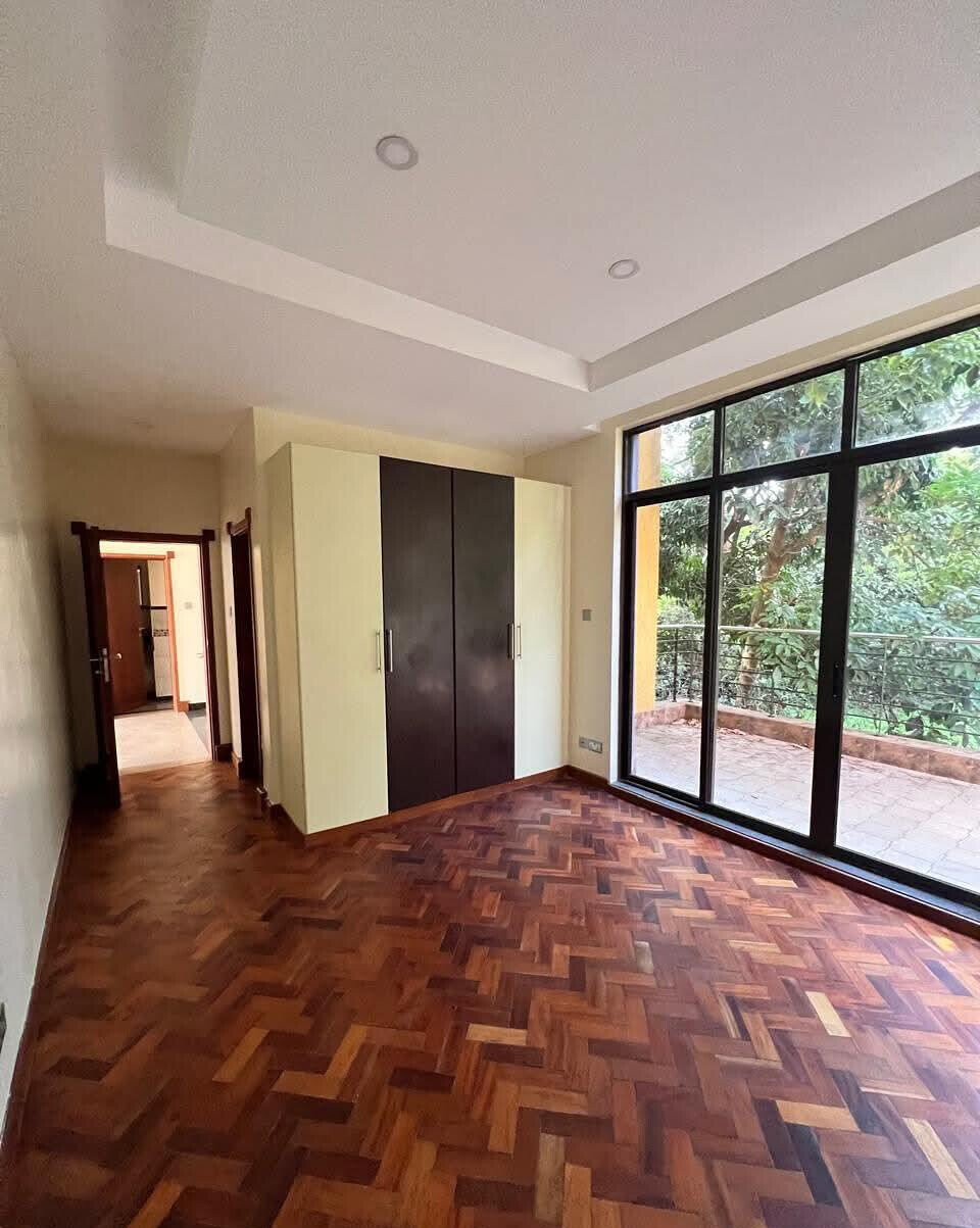 Brand New 5-Ensuite Townhouse with DSQ & Inverter - Lavington