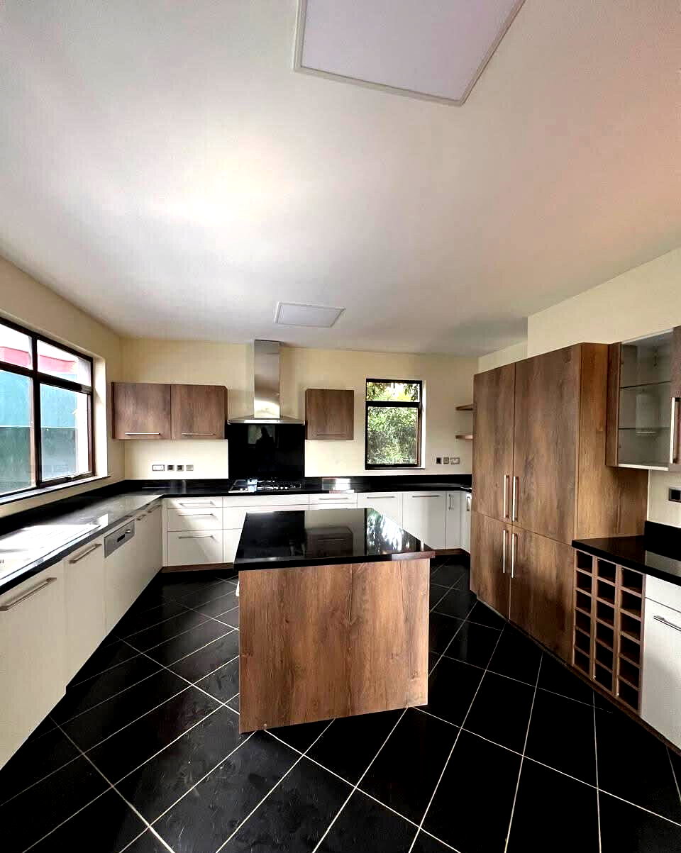 Brand New 5-Ensuite Townhouse with DSQ & Inverter - Lavington