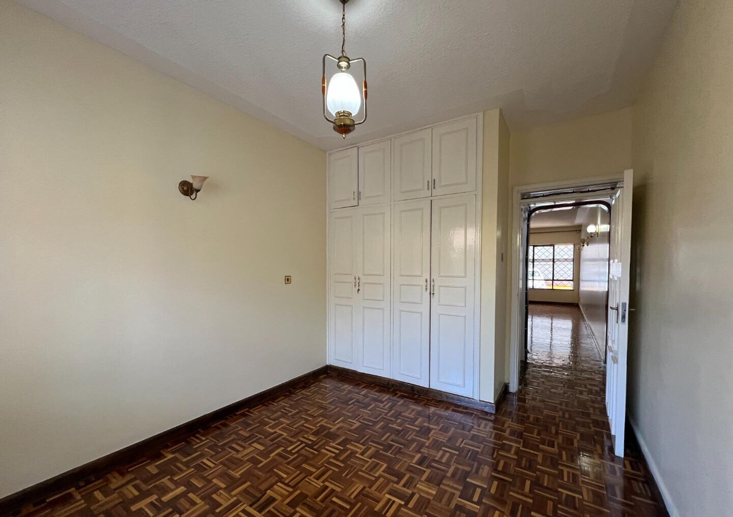 4-Bed Townhouse with DSQ in Private 8-Unit Compound - Brookside