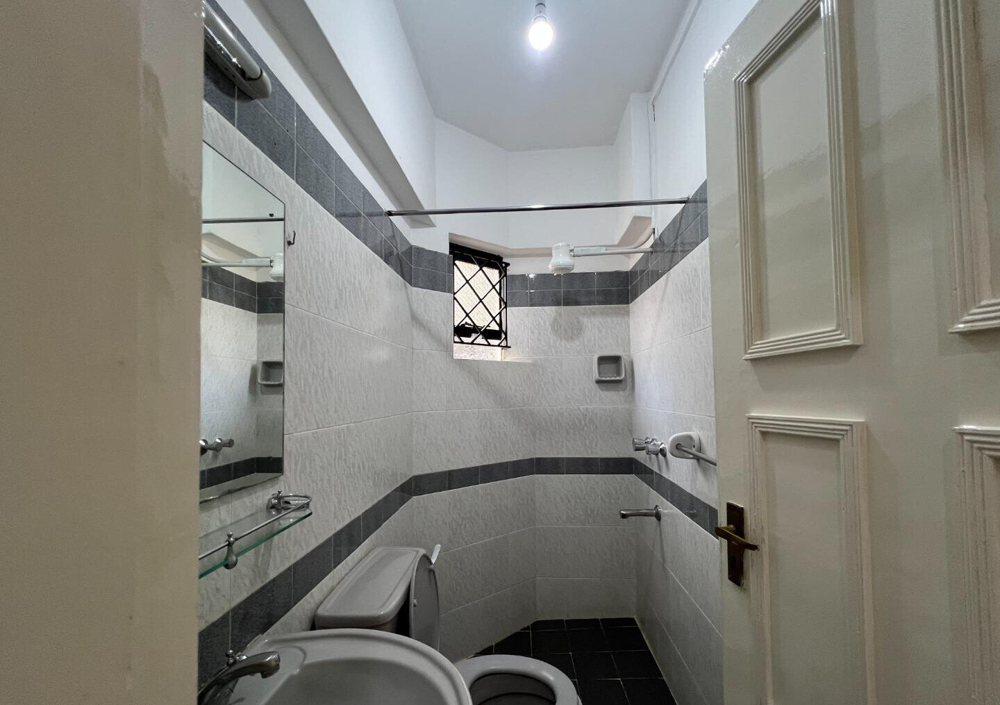 4-Bed Townhouse with DSQ in Private 8-Unit Compound - Brookside