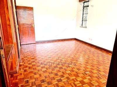 4bdrm Maisonette in Spring Valley for Sale - Image 10