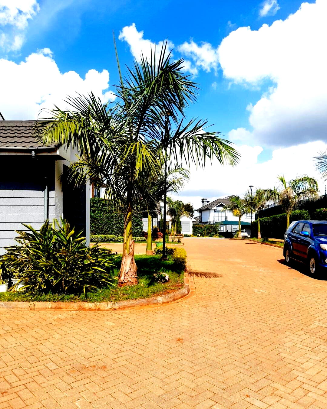 4BR All-Ensuite Maisonette with Pool & Gym - Runda