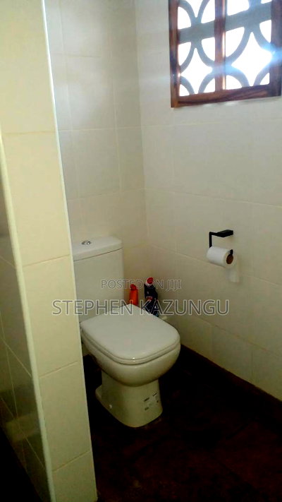 Furnished 4bdrm House in Golf &amp; Living, Ukunda for rent - Image 16