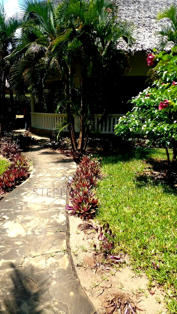 Furnished 4bdrm House in Golf &amp; Living, Ukunda for rent