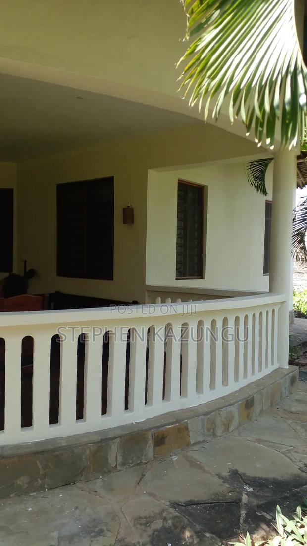 Furnished 4bdrm House in Golf &amp; Living, Ukunda for rent