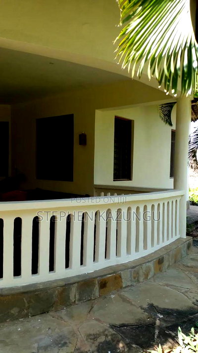 Furnished 4bdrm House in Golf &amp; Living, Ukunda for rent - Image 18