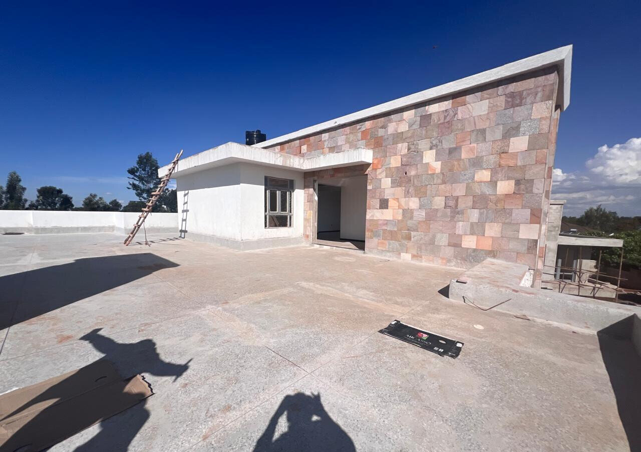 90% Complete 5BR All-Ensuite Villa with Rooftop Terrace - Runda