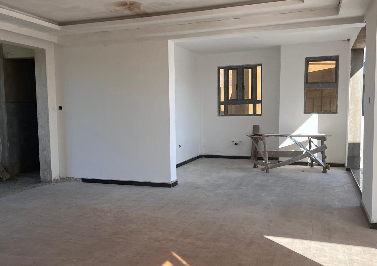 90% Complete 5BR All-Ensuite Villa with Rooftop Terrace - Runda