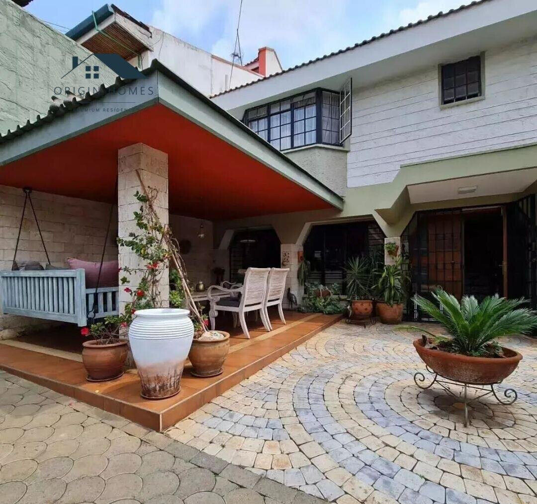 Refurbished 4BR Townhouse with Office & DSQ - Westlands