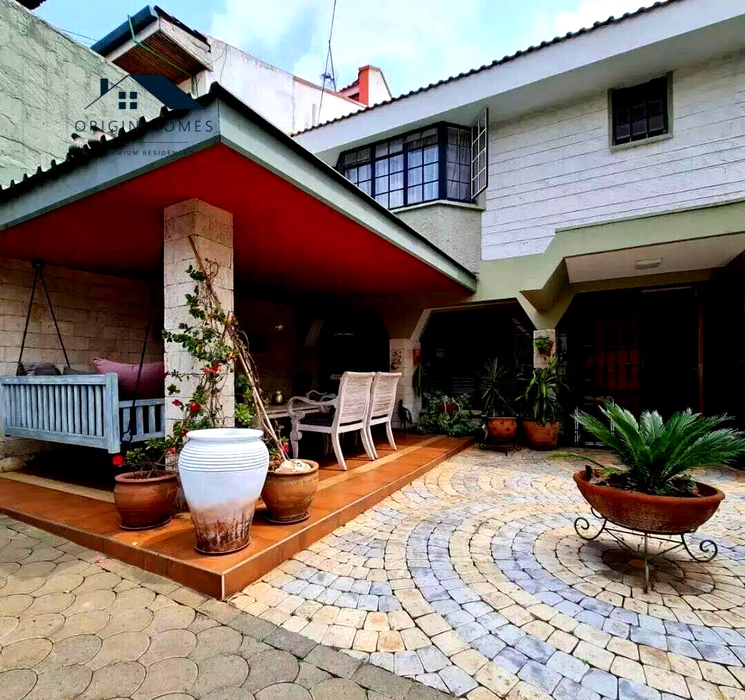 Refurbished 4BR Townhouse with Office & DSQ - Westlands
