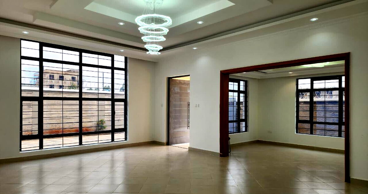 3BR All-Ensuite Townhouse with DSQ & Rooftop Terrace - Ruiru